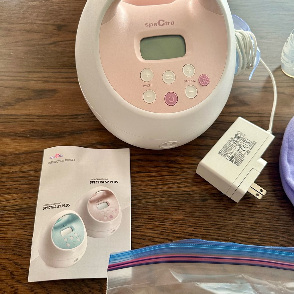 Spectra S2 Plus Breast Pump Bundle with Lots of Nursing/Pumping  Accessories - Picture 2 of 7